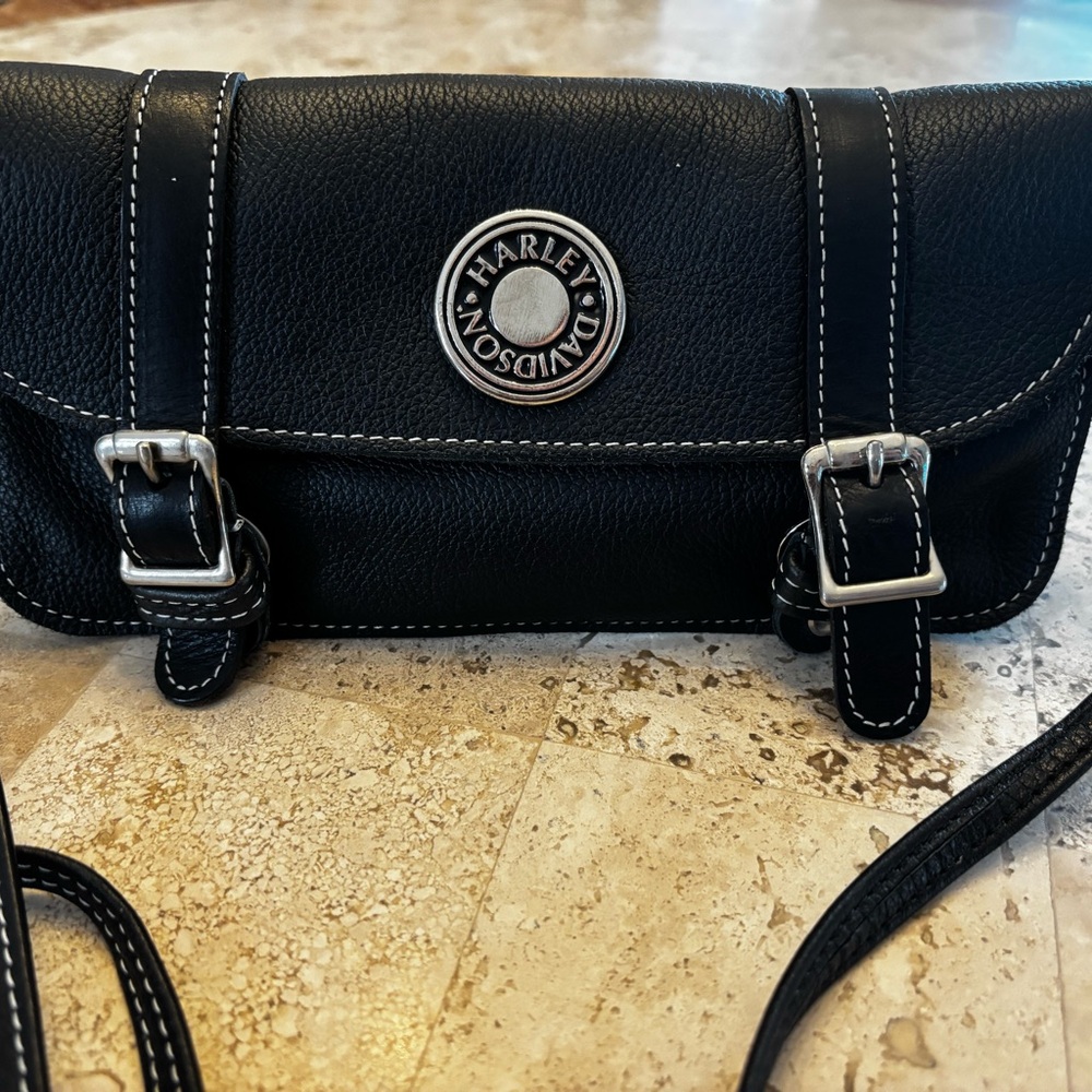 Harley-Davidson Black Leather Crossbody With Silver Hardware
